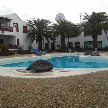 Sleeps 4 Pool Wifi * Costa Teguise