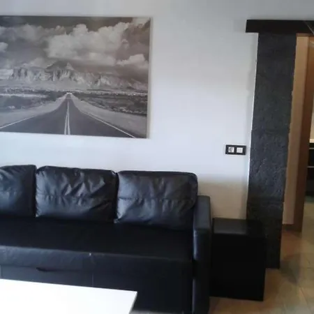 Sleeps 4 Pool Wifi * Costa Teguise